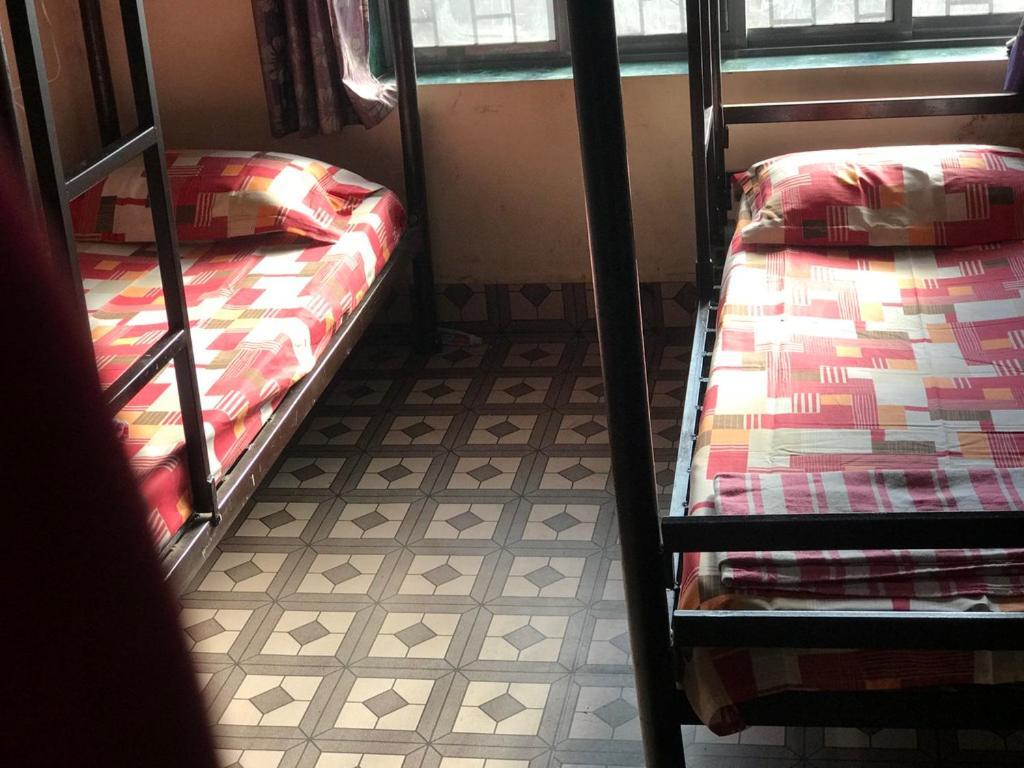 Care Dormitory Bombay Esterno foto